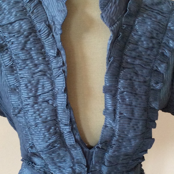 Top - Picture 4 of 6